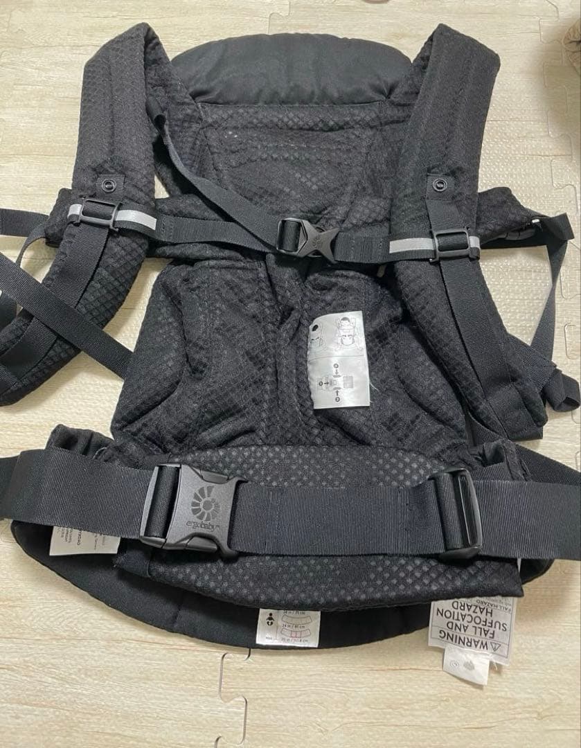 美品　エルゴ 抱っこ紐 オムニブリーズ　オニキスブラック