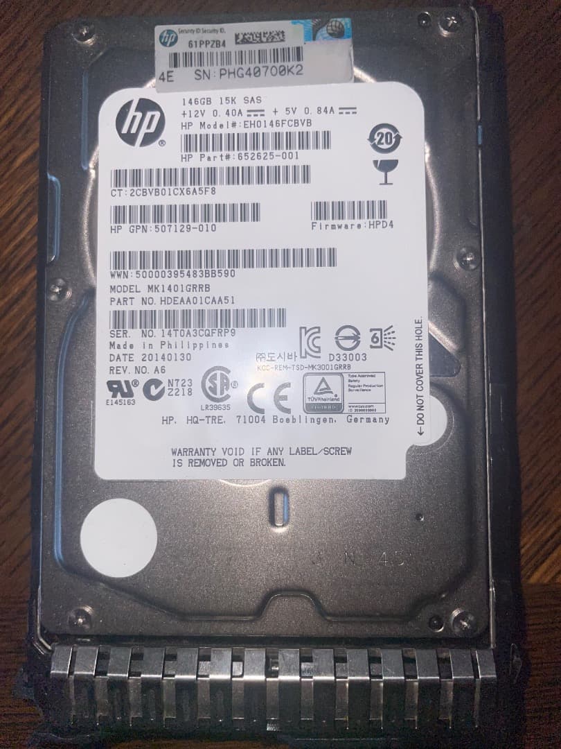HP 15k SAS 146GB 2.5インチ　8個セット