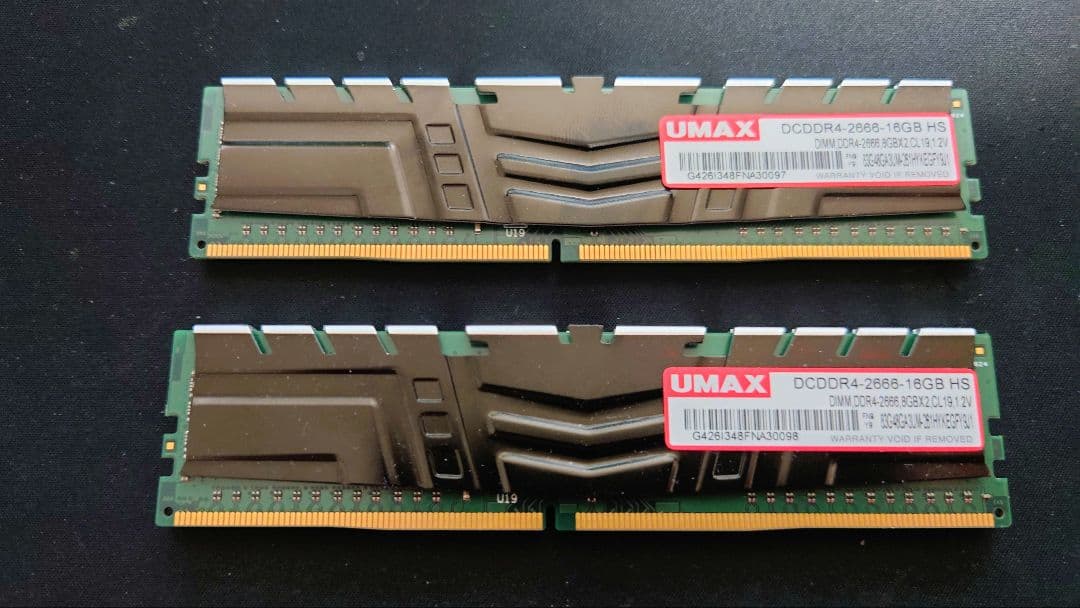 UMAX DDR4-2666-16GB-HS（8GB x2枚）