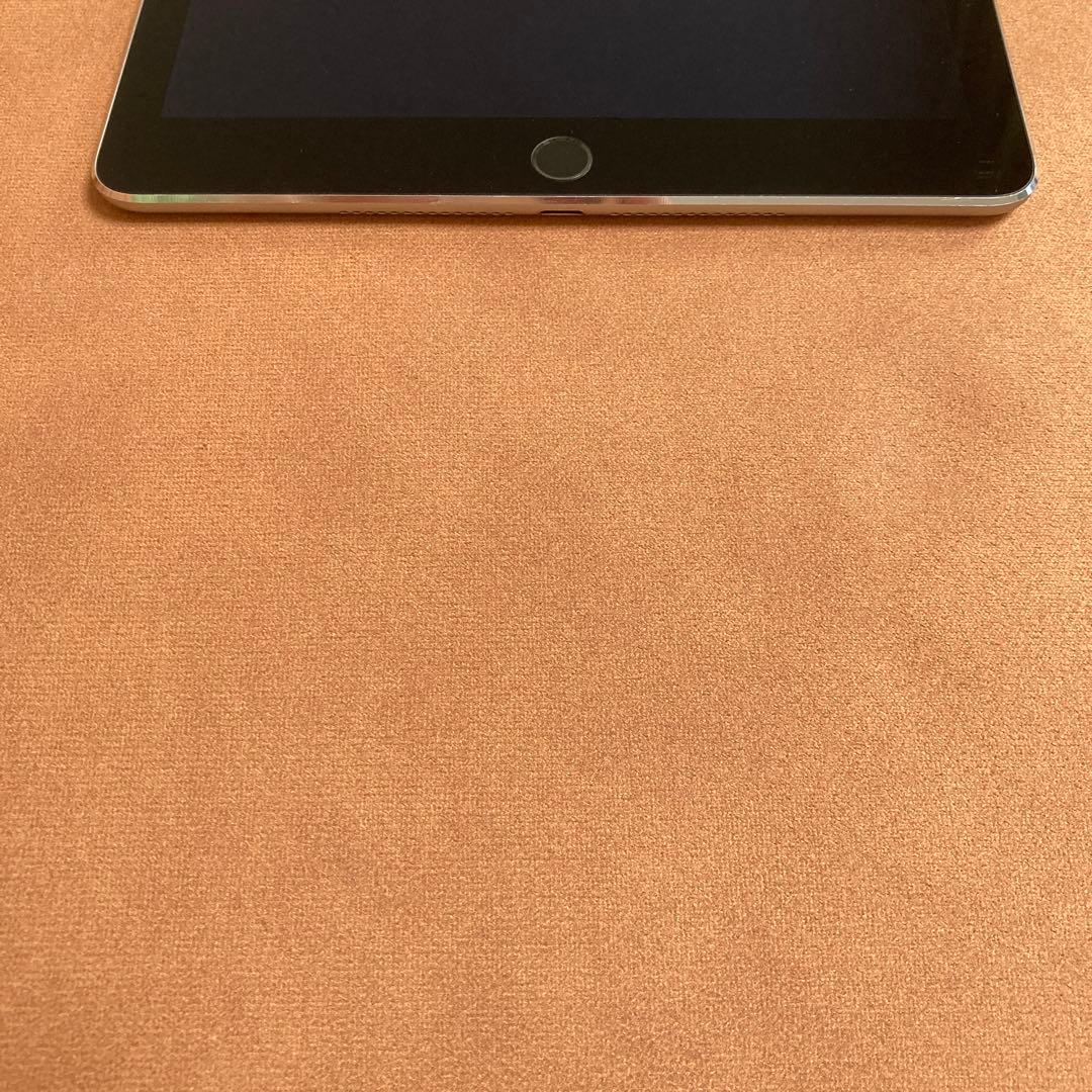 805 電池最良好☆iPad Air2 第2世代 128GB WIFIモデル☆