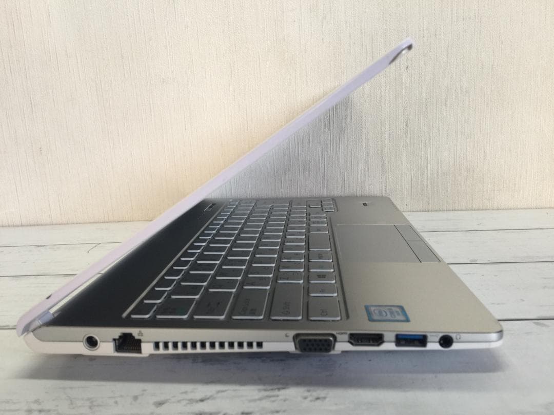 富士通 LIFEBOOK SH90/X 13.3型高解像度TFT 軽量コンパクト