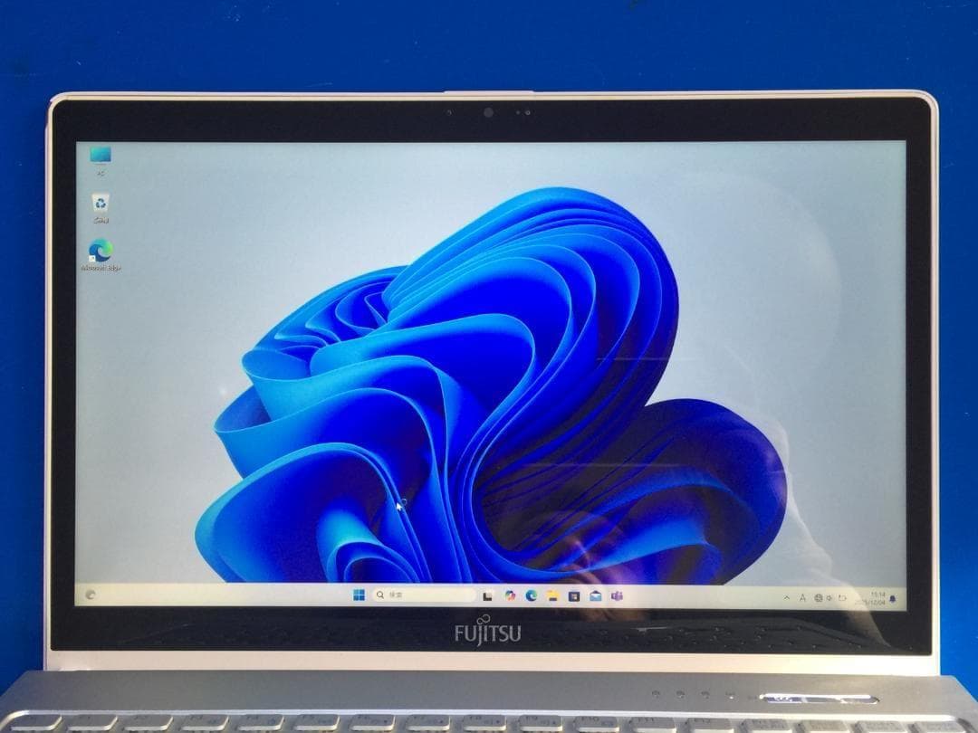 富士通 LIFEBOOK SH90/X 13.3型高解像度TFT 軽量コンパクト