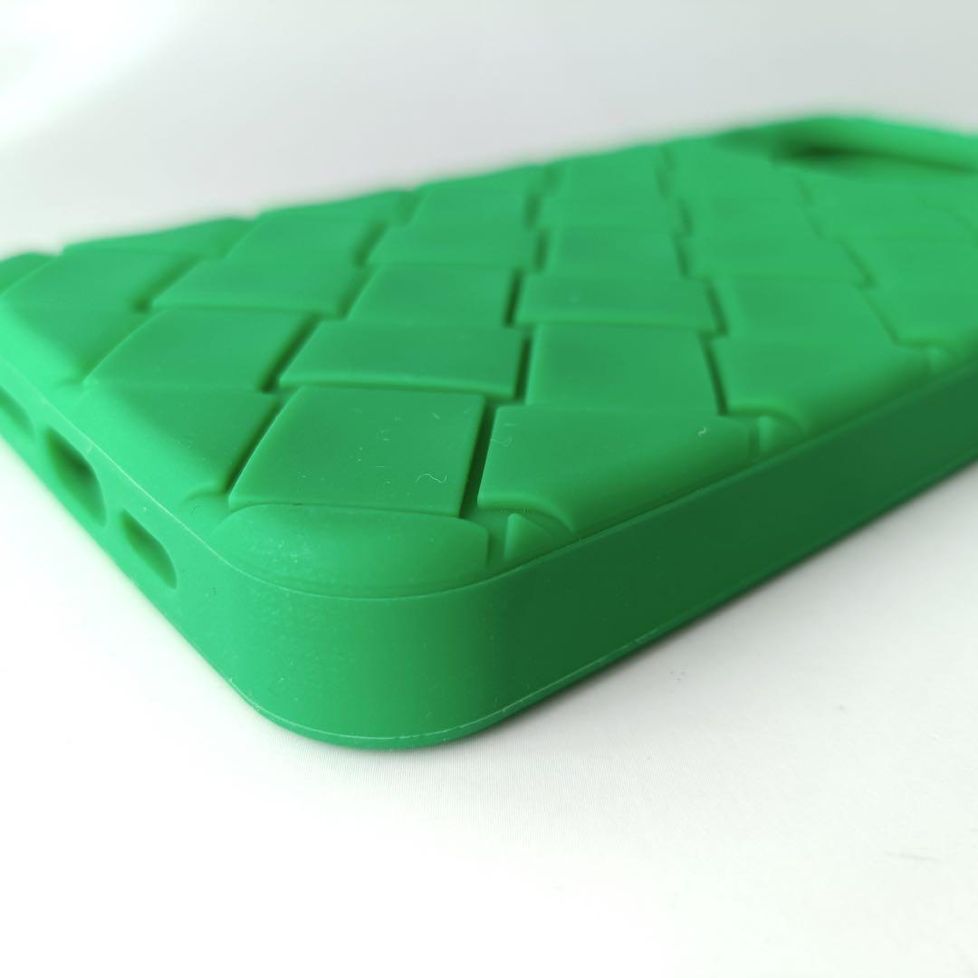 ボッテガヴェネタ iPhone14 PRO MAX シリコンケース パラキート