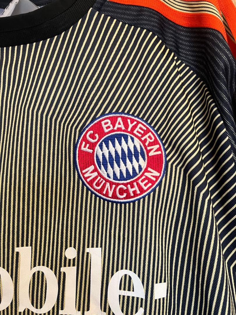 バイエルン München adidas シャツ　カーン　1 M