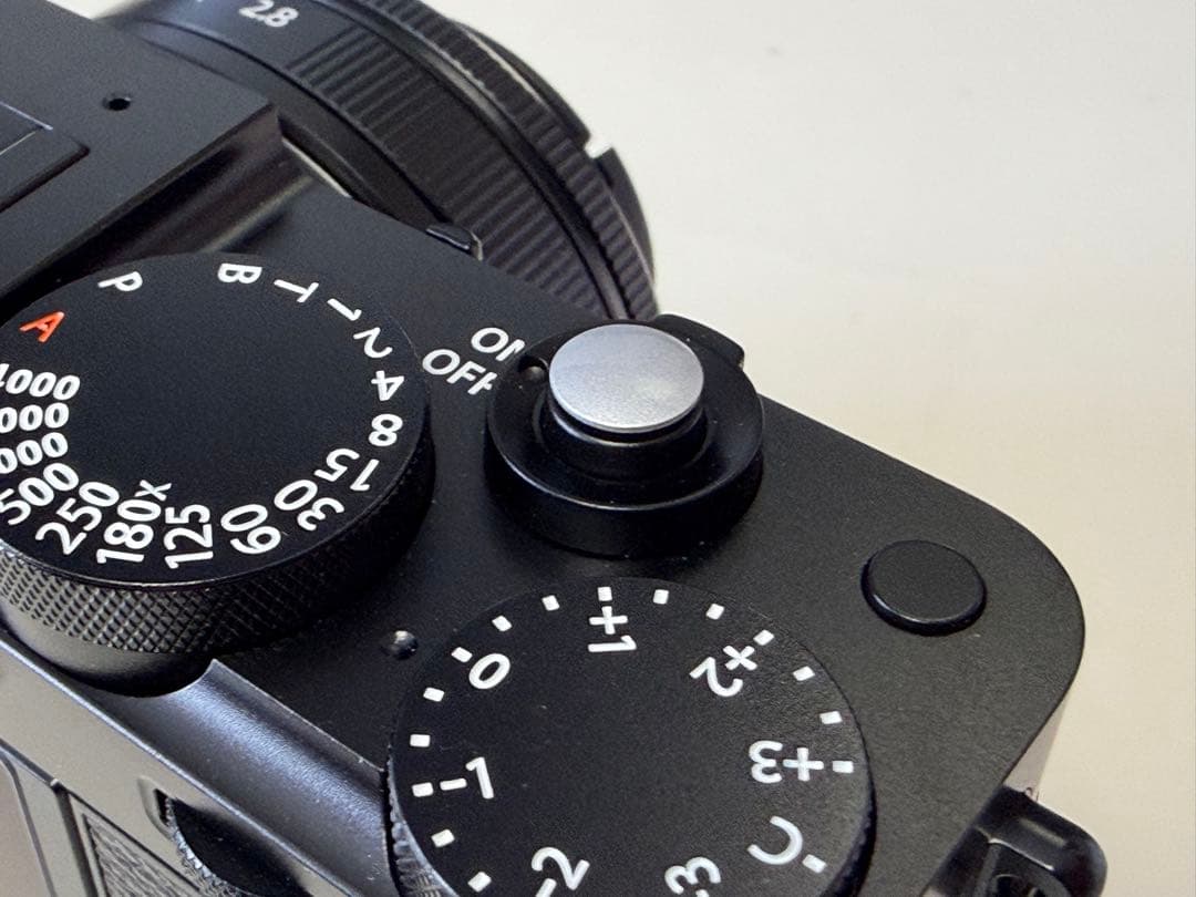 新同品　FUJIFILM X-E5 XF23mmF2.8 R WR レンズキット