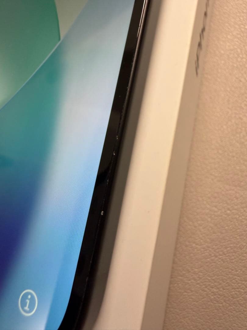 iPhone15 plus 128GB ブラック　純正ケース2個付き