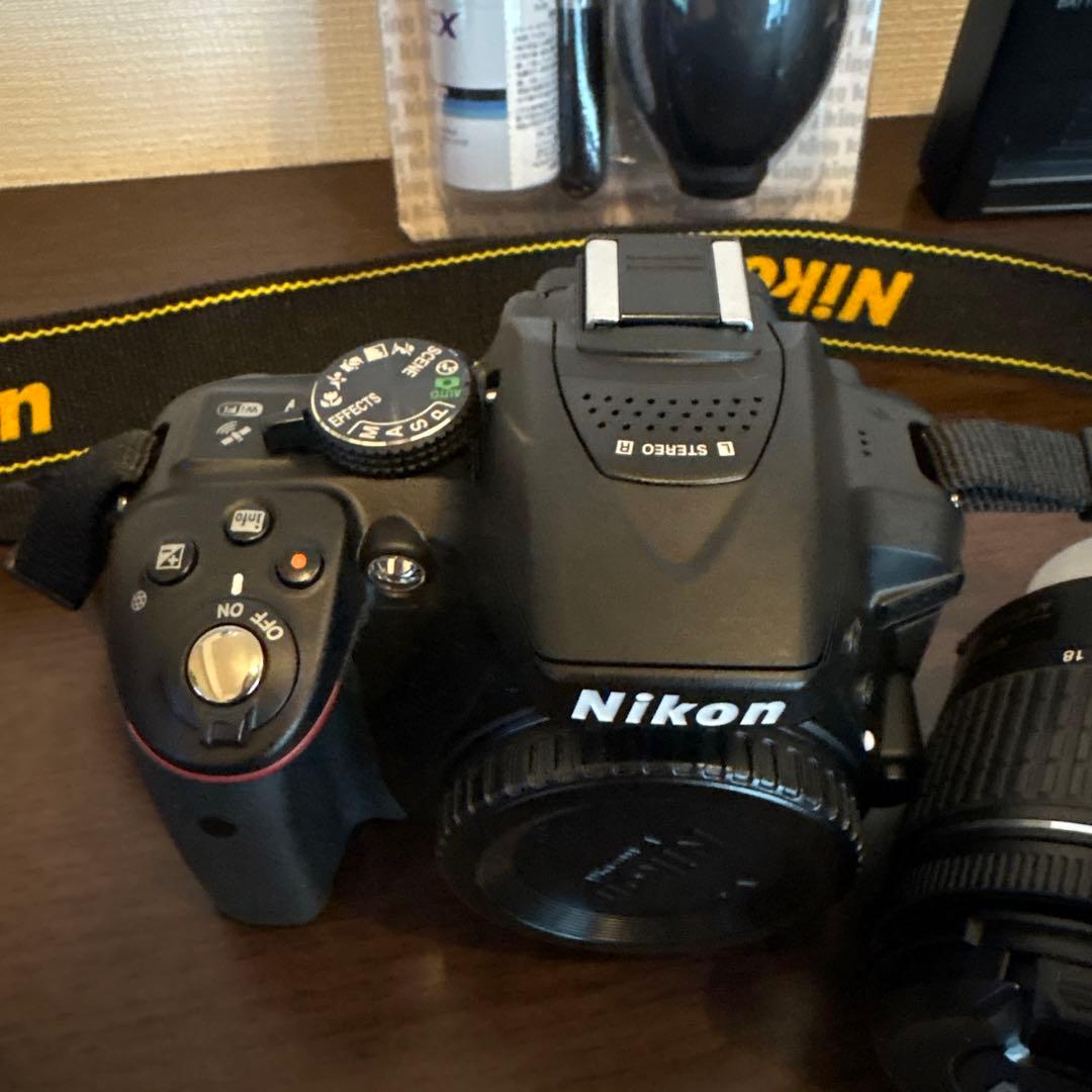 Nikon D5300 ショット数95枚！デジタル一眼レフカメラ レンズ2本付き