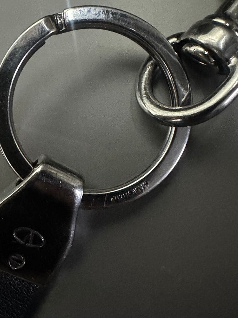 VALENTINO ロックスタッド キーリング　ブラック