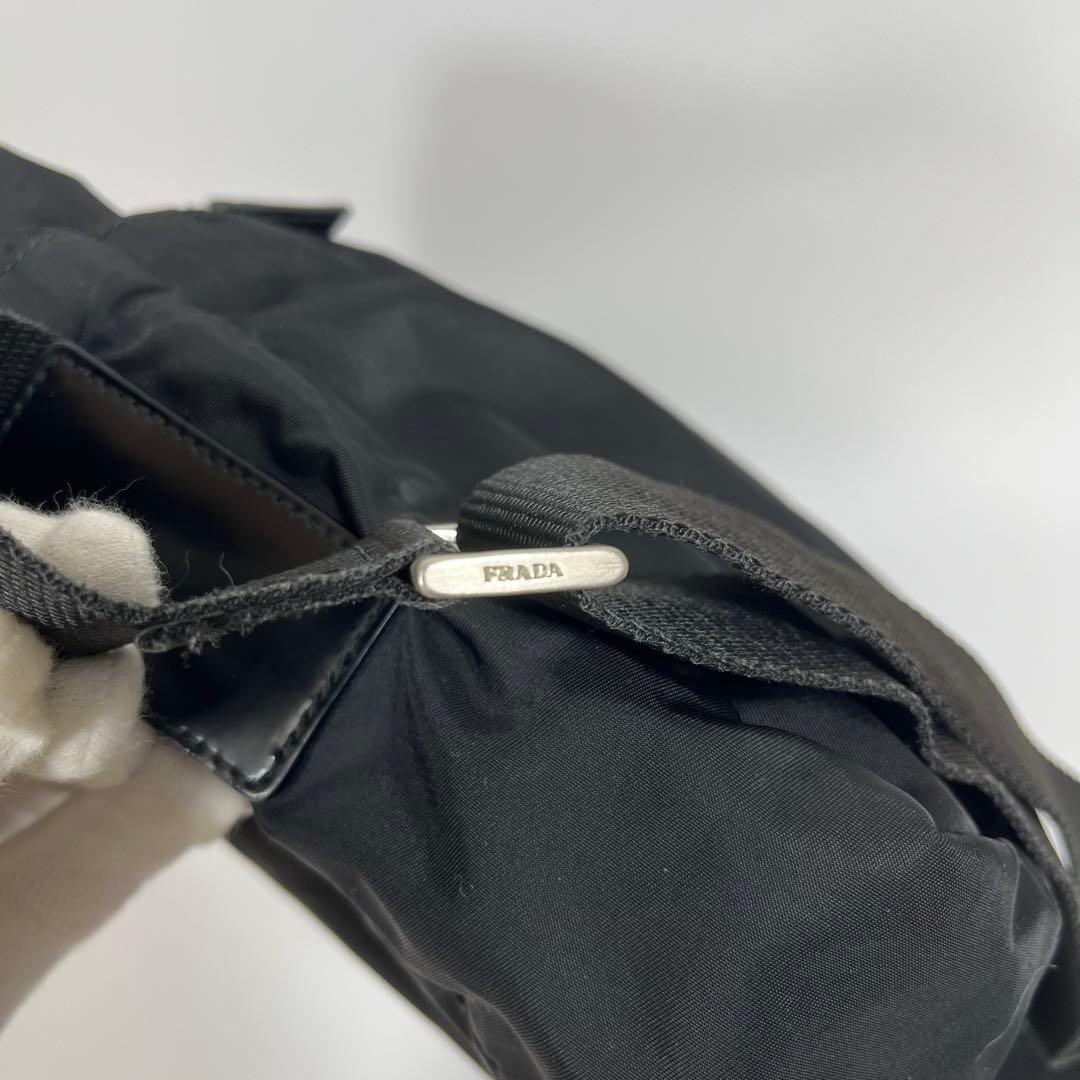 ✨美品✨希少サイズ✨PRADA　カメラバッグ　ナイロン　三角ロゴ　ブラック