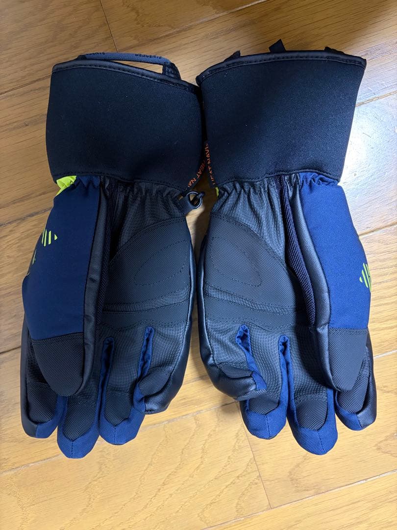 DESCENTE スキーウェア 上下セット　手袋付き