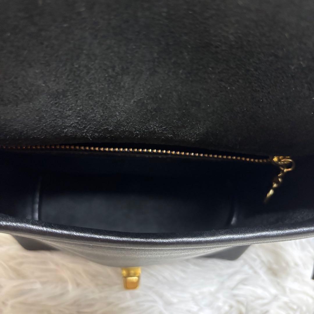 美品★オールドコーチ コンパクト　ターンロック ショルダーバッグ レザー 黒