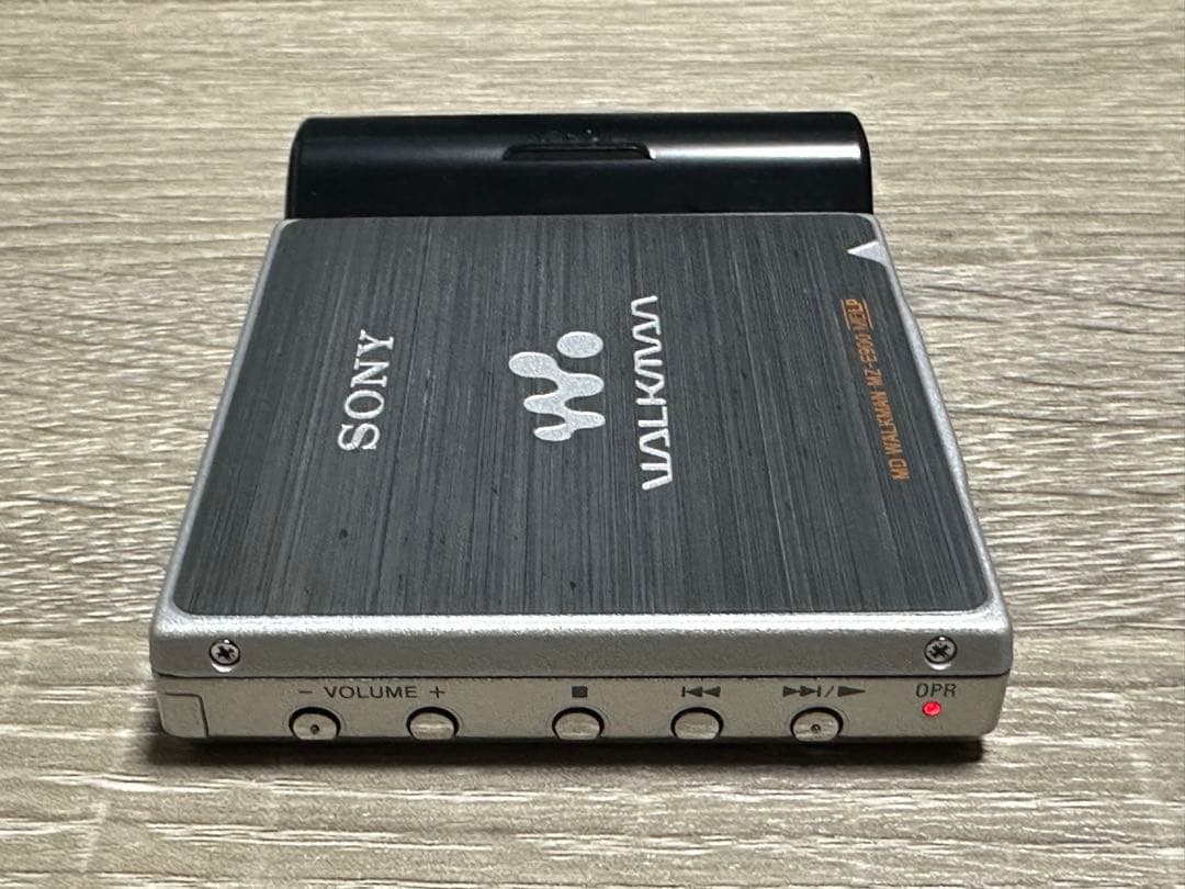 【状態動作良好】SONY MD WALKMAN MZ-E900 ガム型電池新品