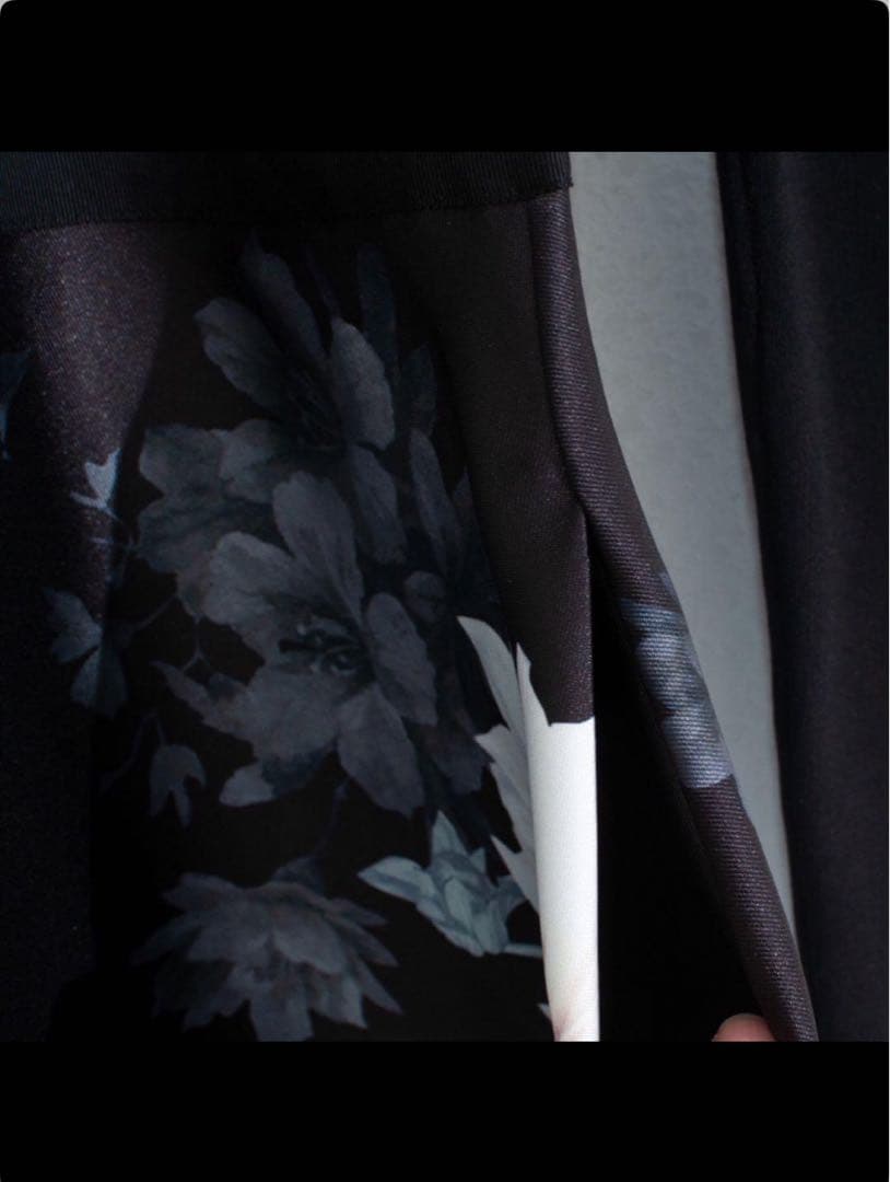 TED BAKER サイズ2 ブラック　花柄フレアワンピース 長袖