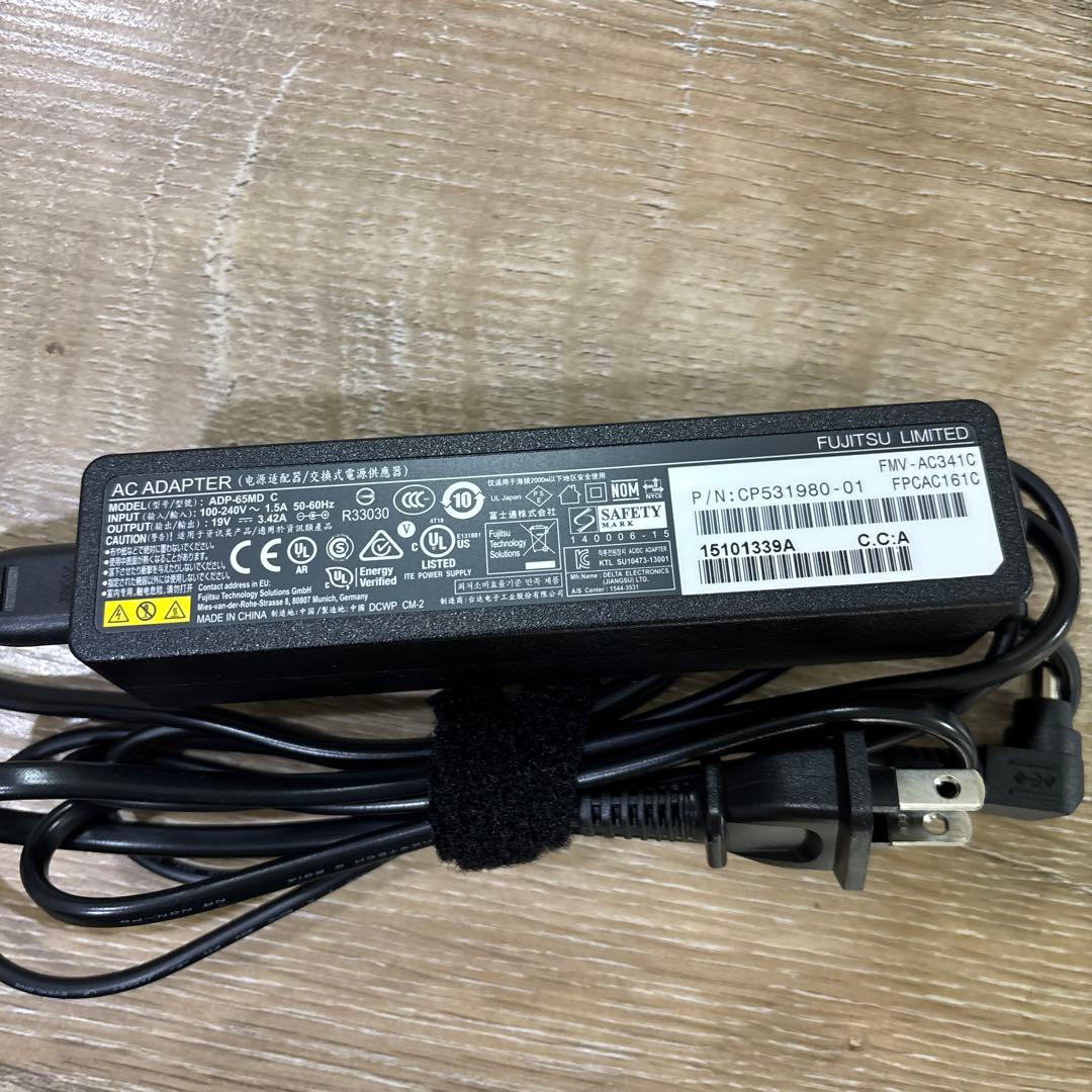 Fujitsu LIFEBOOK 13.3インチ シルバー 本体