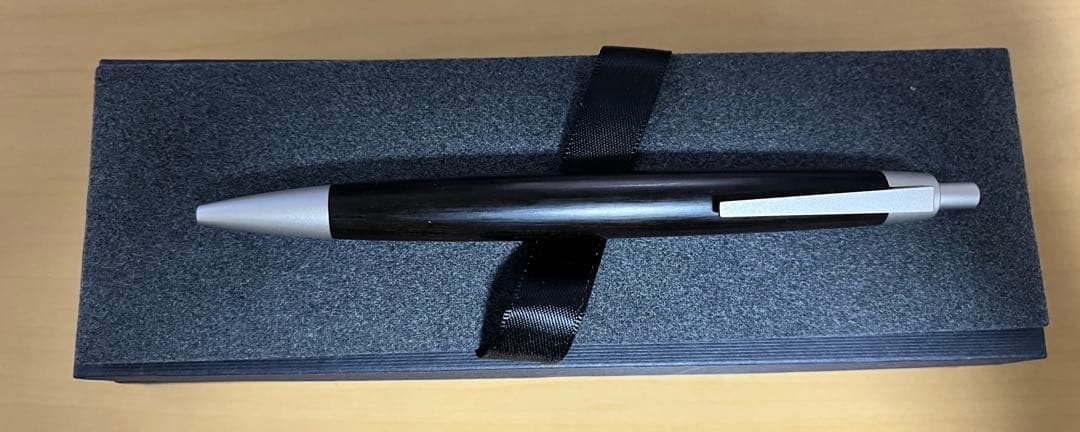 LAMY2000 ブラックウッド　 ジェットストリーム替芯M17使用