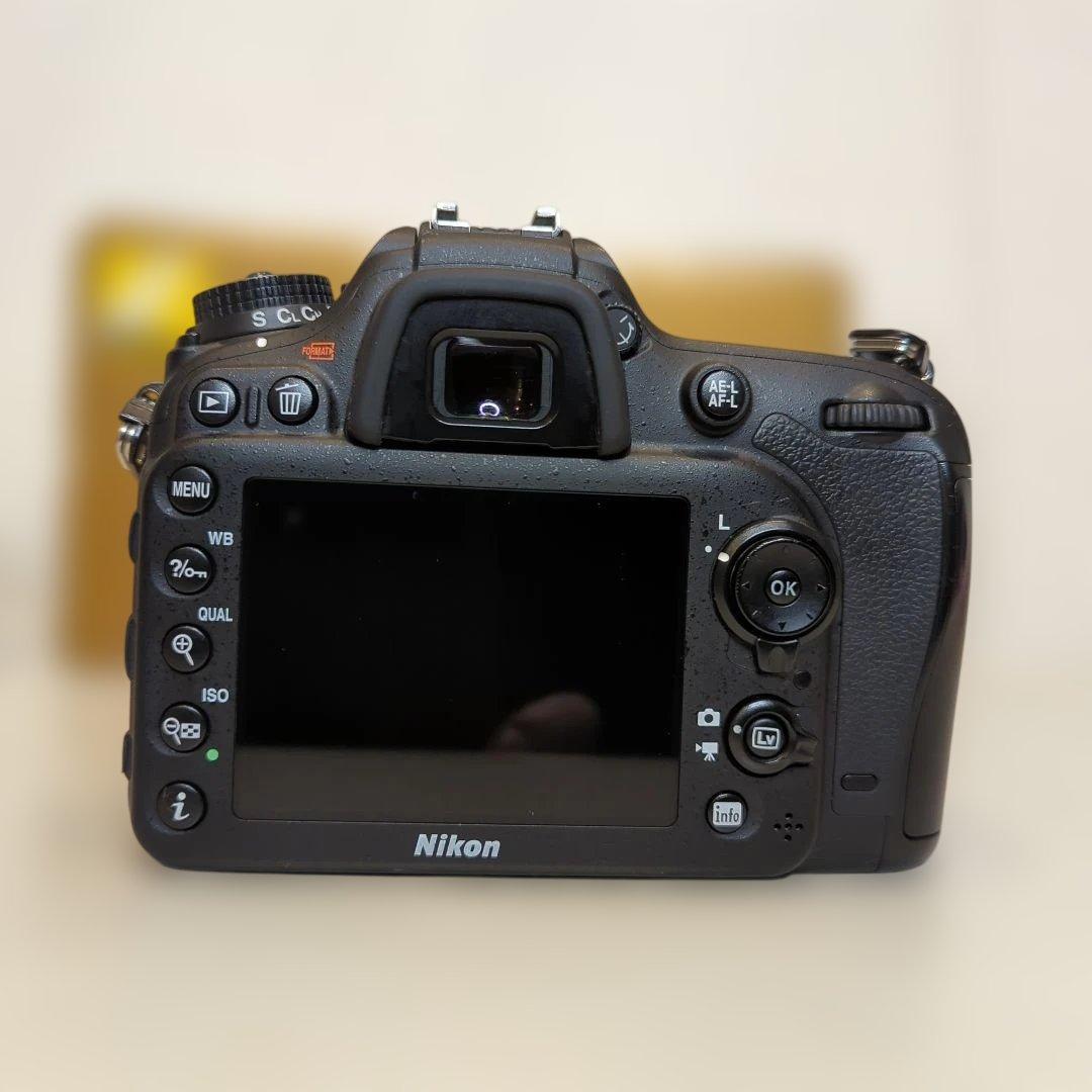 美品♫　Nikon D7200 デジタル一眼レフカメラ