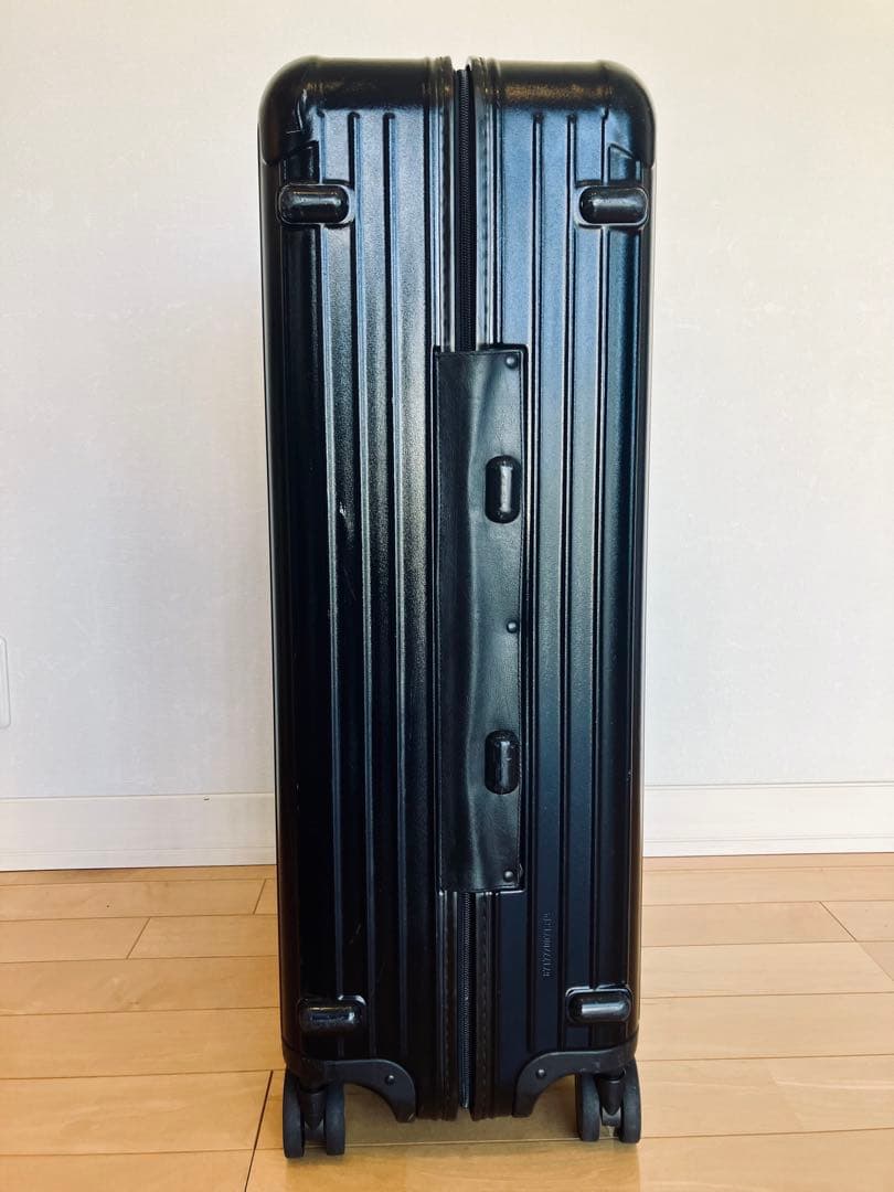 RIMOWA リモワ　サルサ　4輪　マットブラック　86リットル　人気の黒