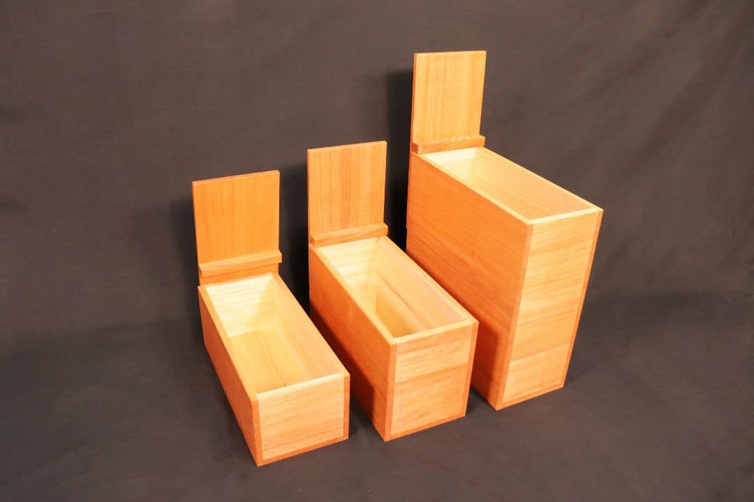 【10キロ用】スリムタイプの桐米びつ　柿渋塗り 国産 けやき