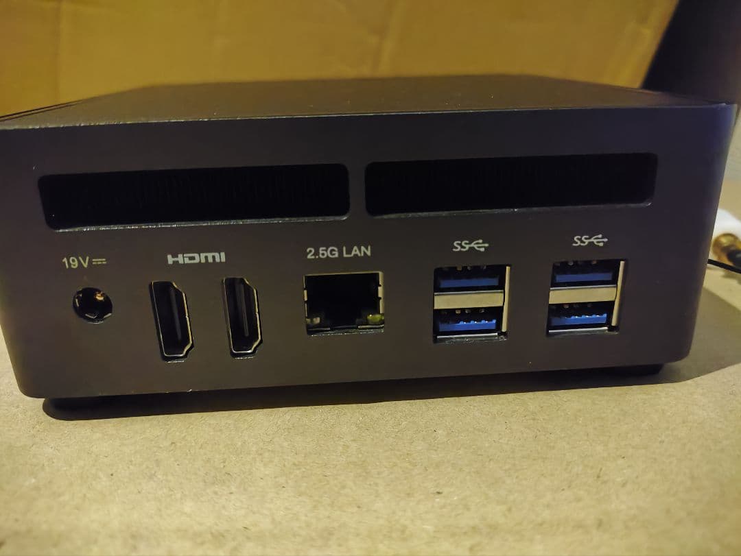 MECHREVO ミニPC 7840h 32G+1TB+256GB