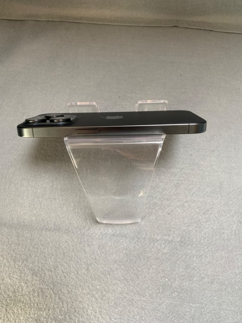 超美品 海外版 SIMフリー iPhone15 Pro 512GB