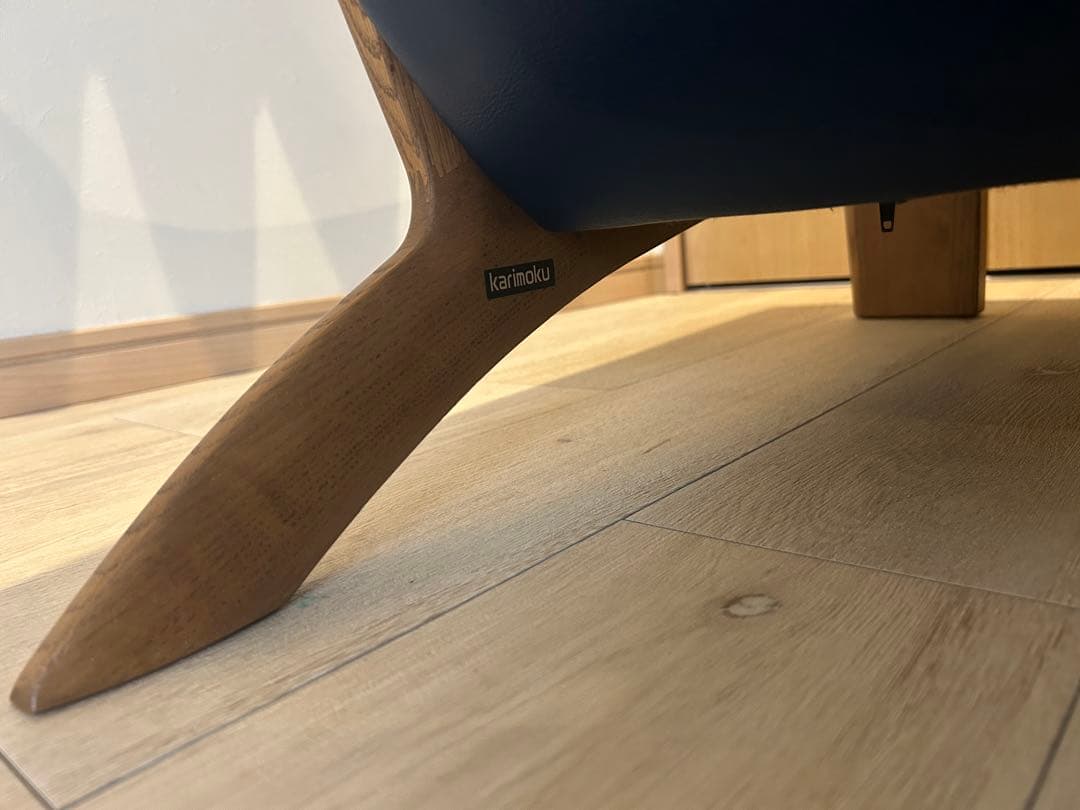 カリモク ZU4903 3人掛けソファ レザー　ネイビー