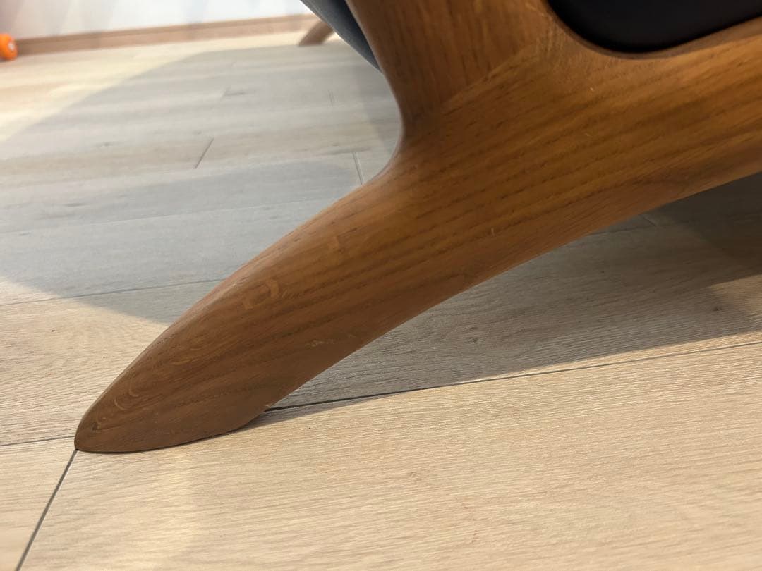 カリモク ZU4903 3人掛けソファ レザー　ネイビー