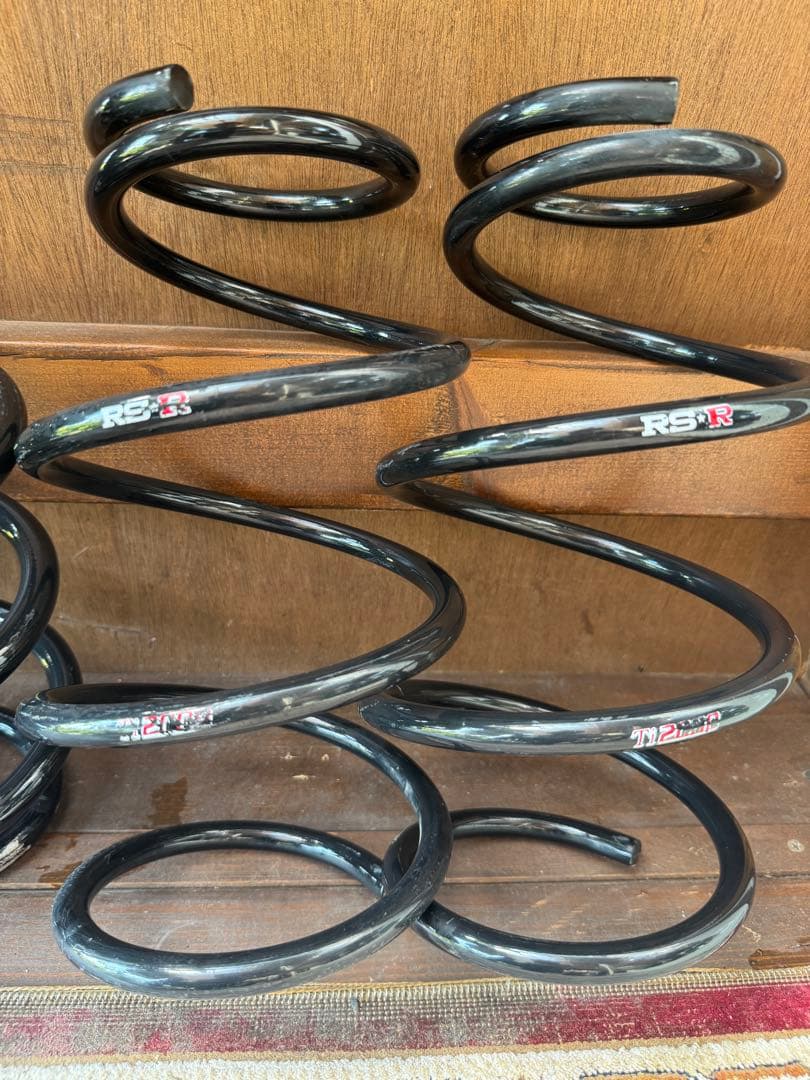 トヨタ アルファード30後期ハイブリットダウンサスRSR Ti2000４本セット