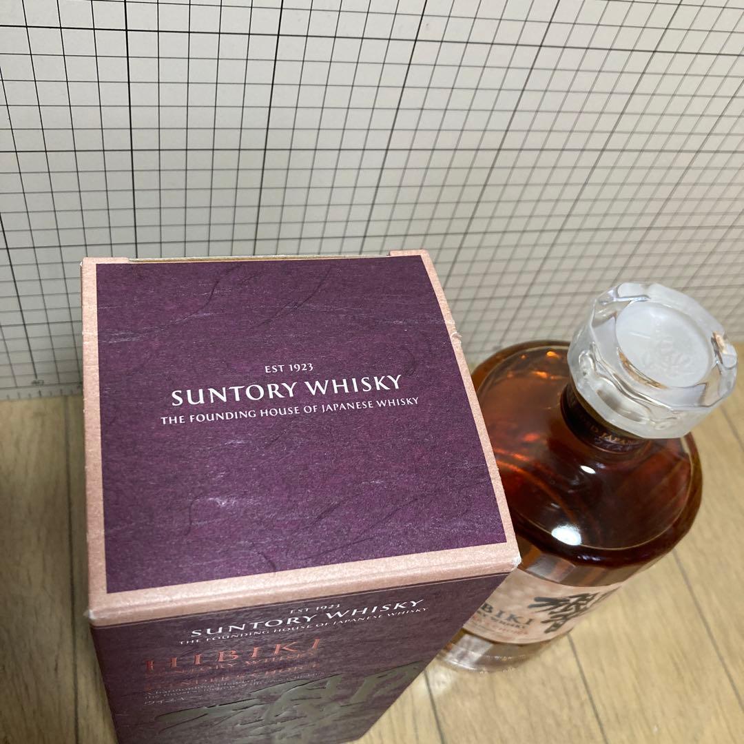 新品未開封　サントリー 響 ブレンダーズチョイス ウイスキー 700ml