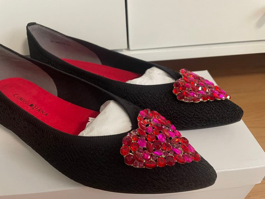 ぴ　新品★ダイアナ24.0ハートビジュー付きニットフラットシューズ