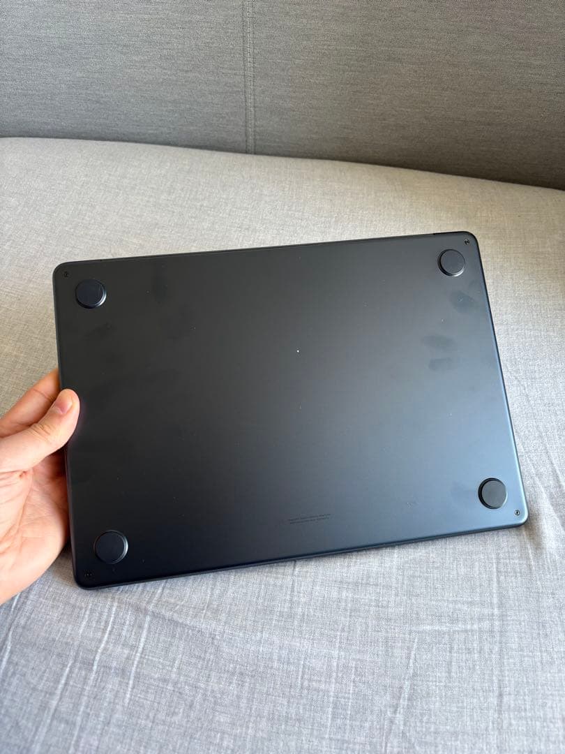 MacBook Air M2 ミッドナイト