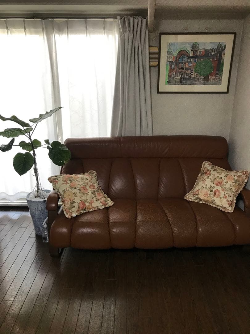 松浦ページ　本革ソファー　長椅子　3人掛け　アンティーク