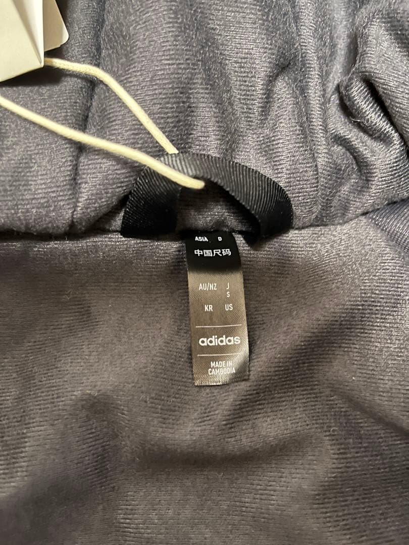 【新品・未使用】adidas ベンチコート Sサイズ ブラック