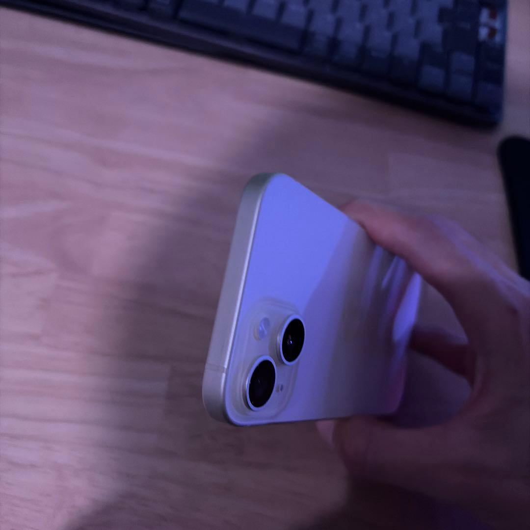 iPhone 15 イエロー 128GB simフリー