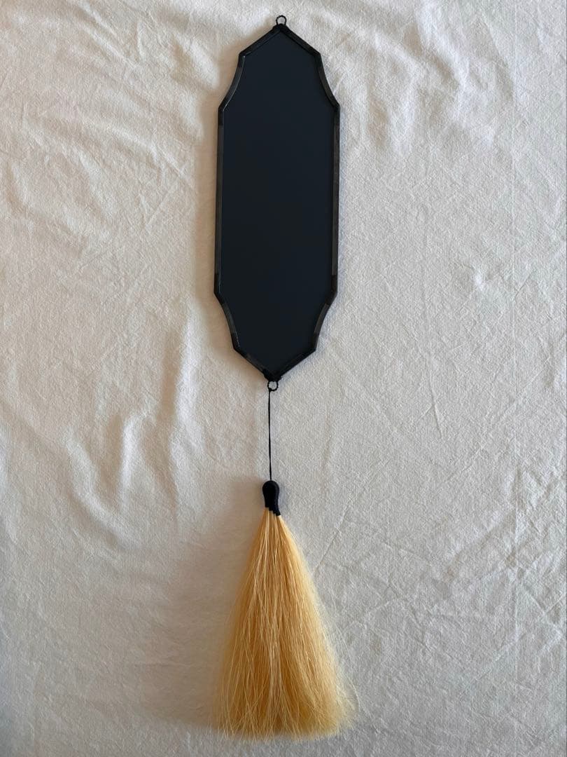 【9/28までお値下げ中】 reimi オクタゴン　壁掛け鏡　白毛　タッセル付