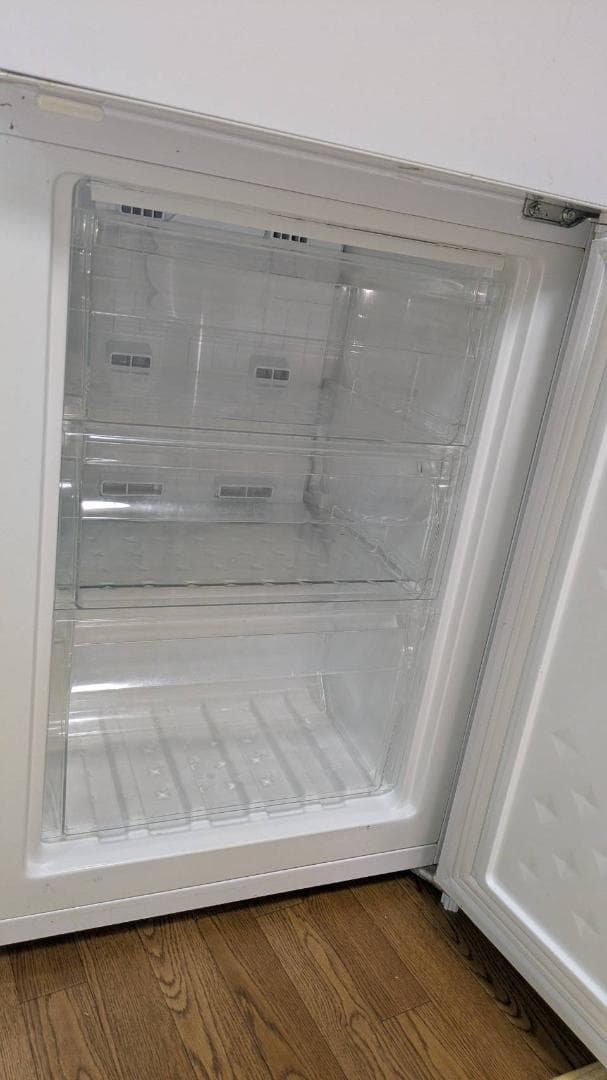 MAZXEN(マクスゼン) 冷蔵庫 JR230ML01WH 中古品