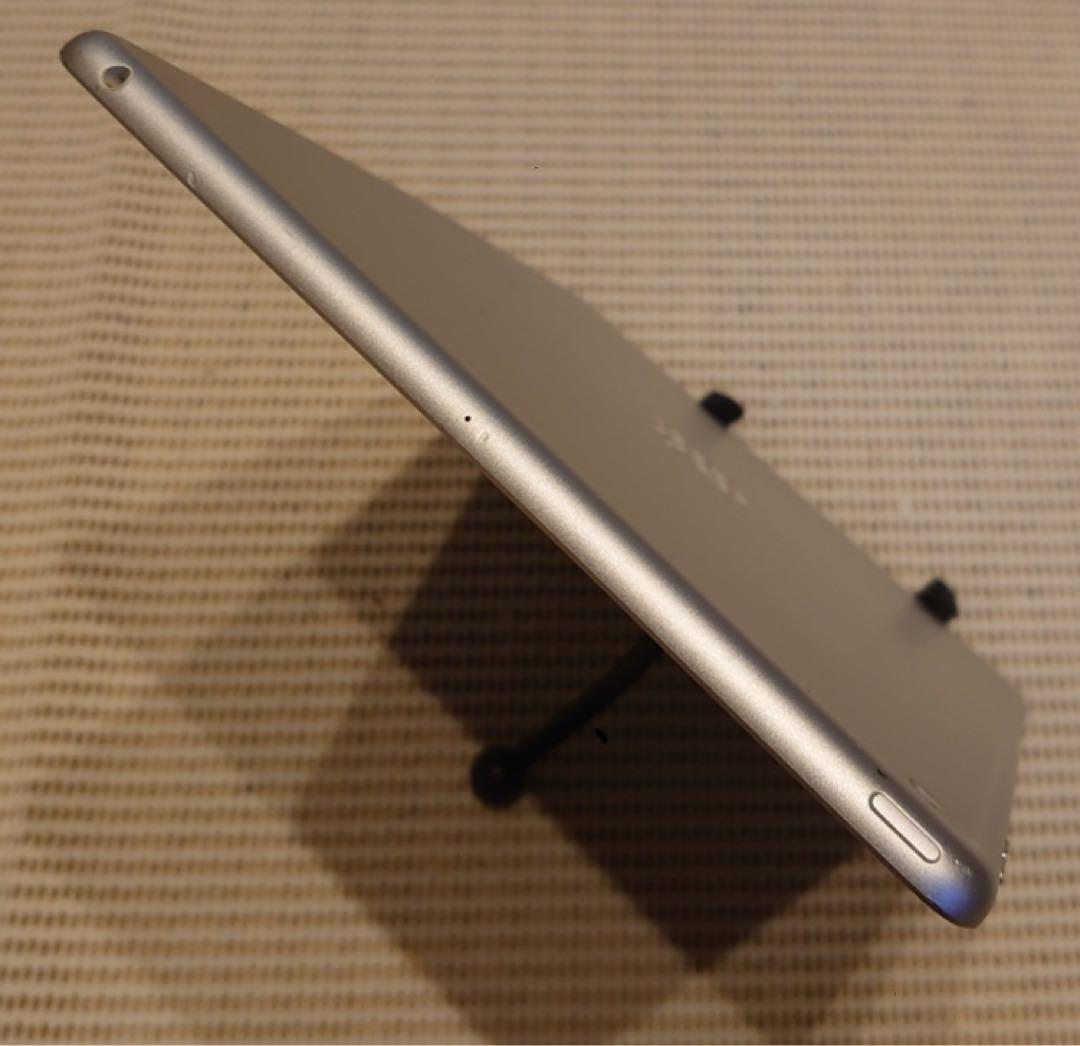 動作品iPad第7世代(A2197)本体128GBジャンク品D97JP