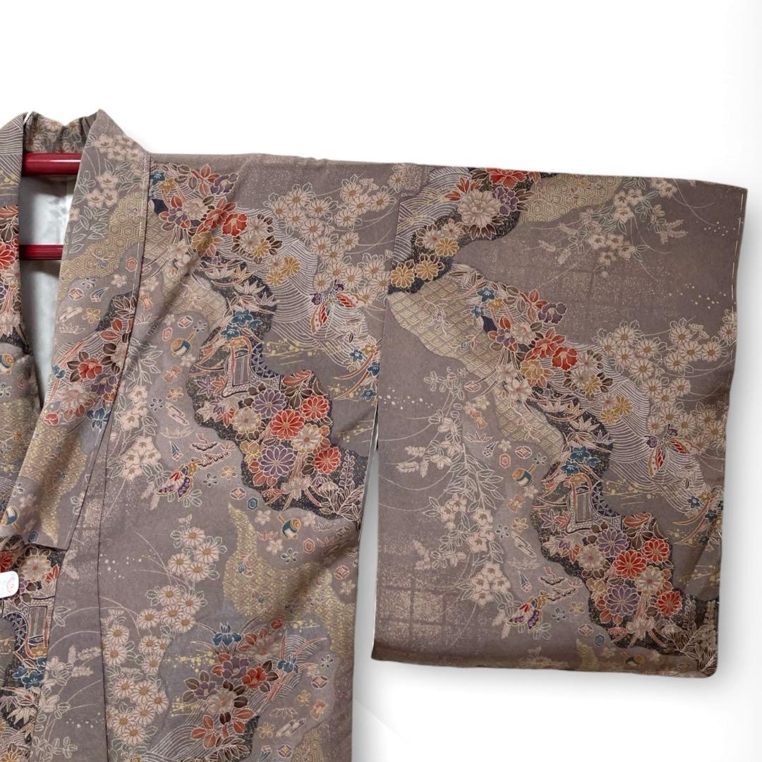 【未使用美品✨】東レシルック　さんび　洗える着物　小紋　江戸鼠色　四季草花　O3