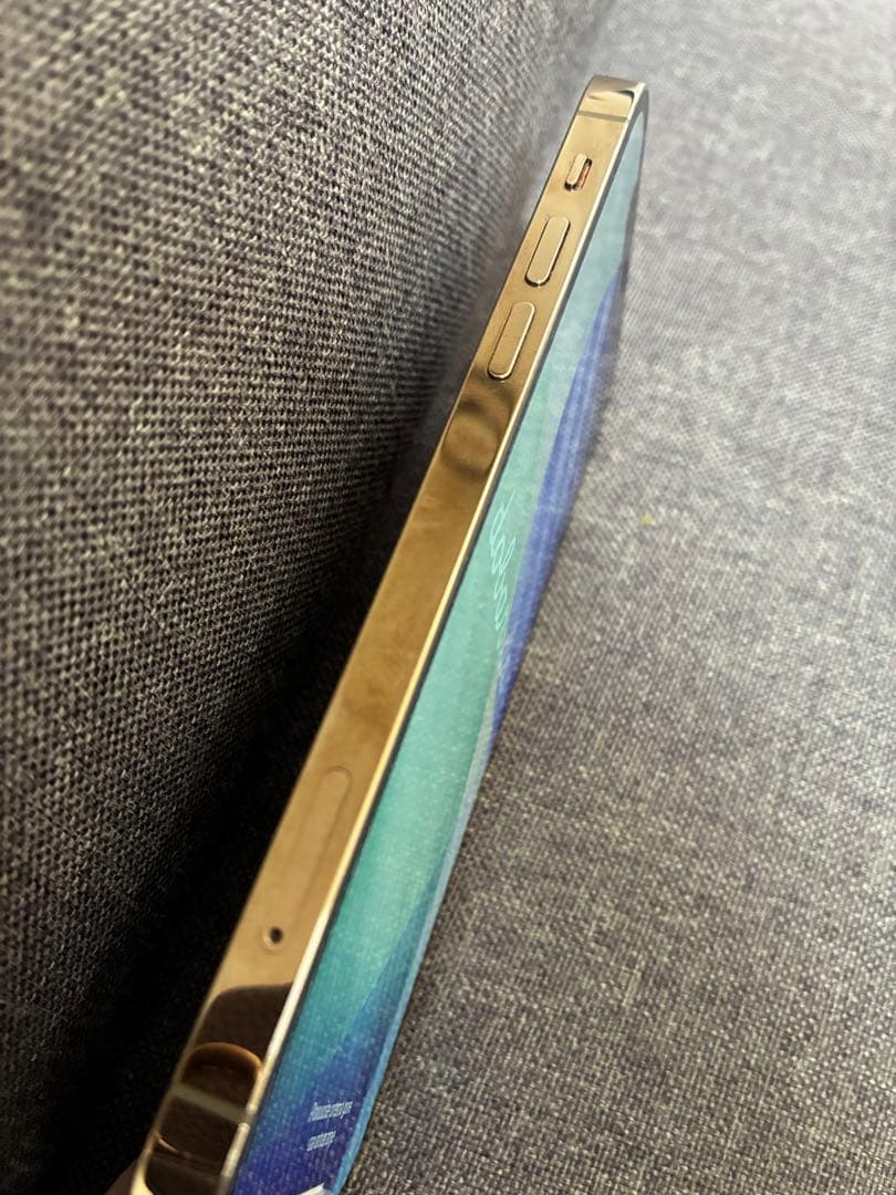 iPhone12 Pro【背面ひび割れ有り】