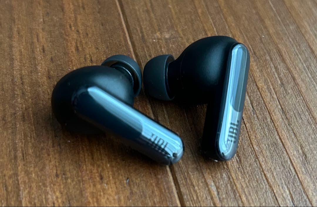 JBL LIVE BEAM 3 ワイヤレスイヤホン　ブラック　美品