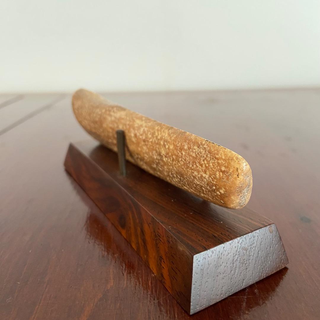 ケンタ、イヌイット民芸品、セイウチ牙の置物、シャチ図案