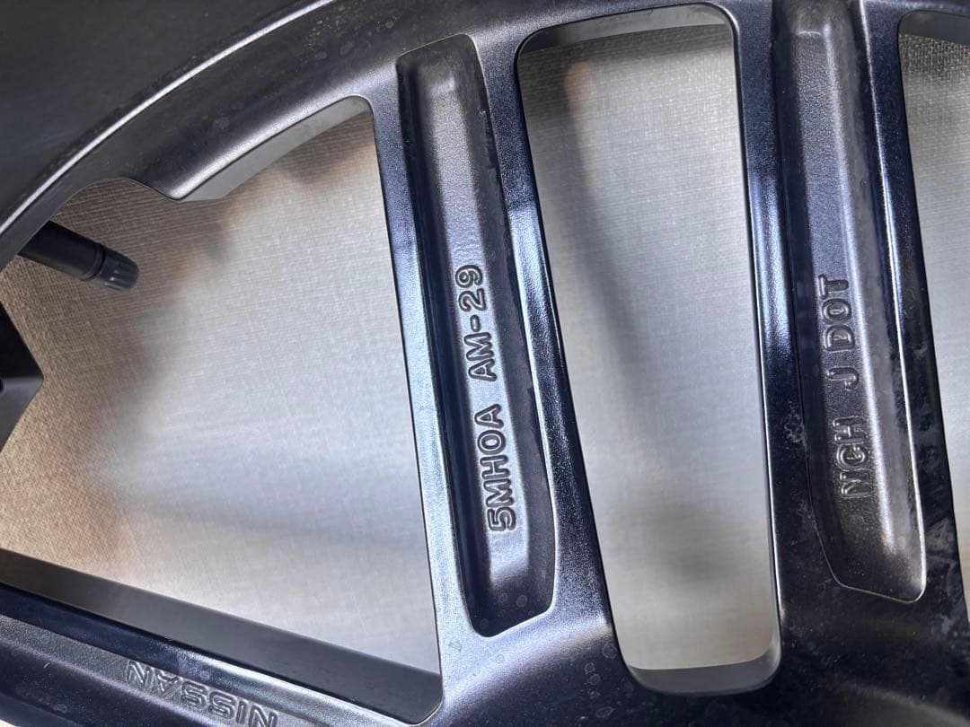 Nismo 20インチ ホイールセット Michelin X-Ice 