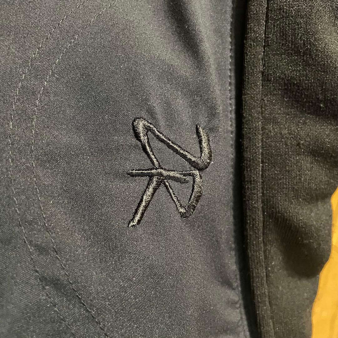 超美品　ZERO RESTRICTION GORE-TEX ジャケット Lサイズ
