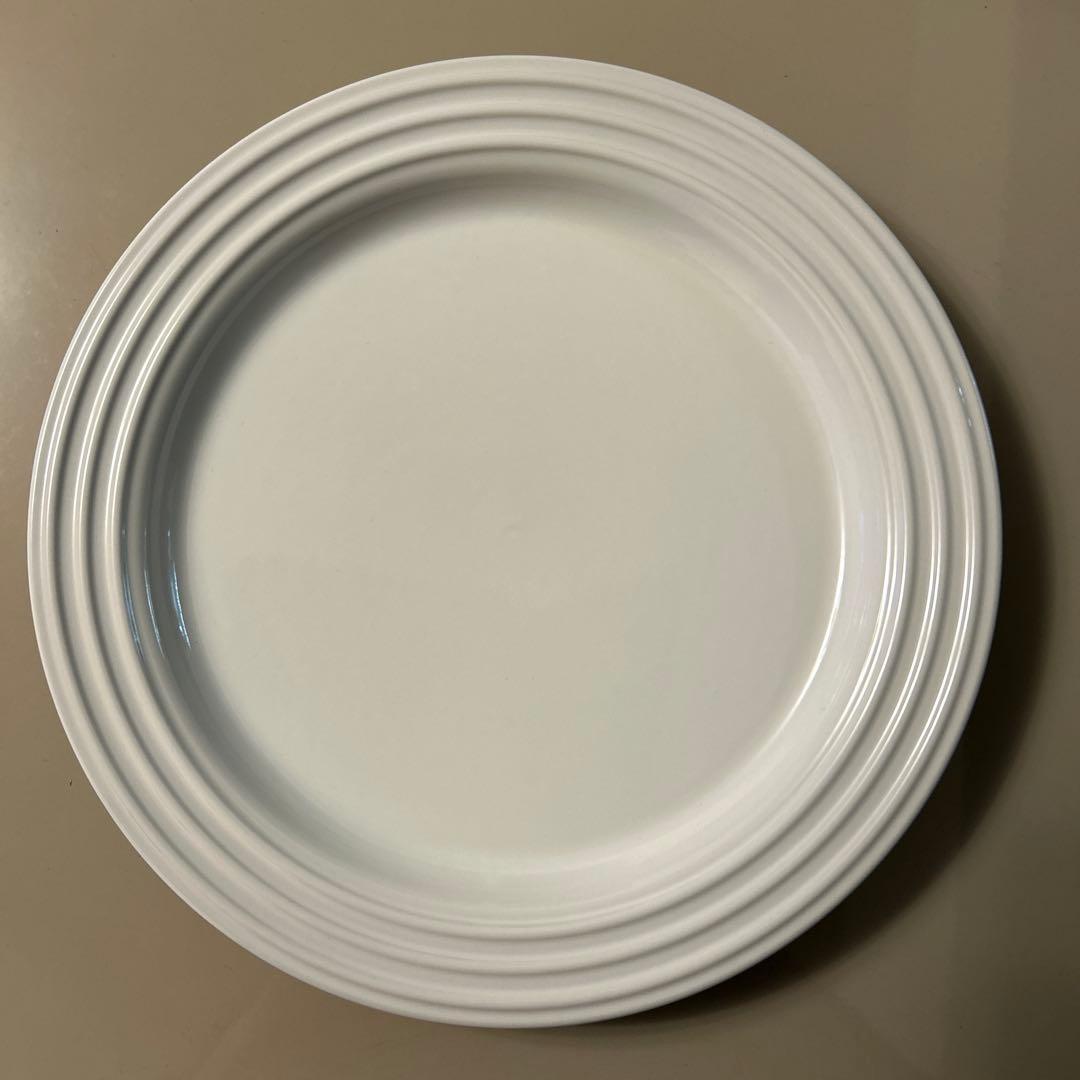 新品　ル・クルーゼ　プレートセット 22cm 4枚