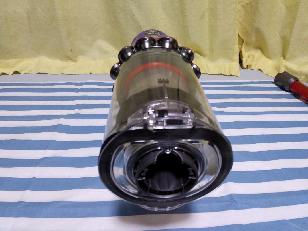 ＠takeさん専用ダイソン　掃除機　SV12　消耗部品交換、分解清掃済　⑪