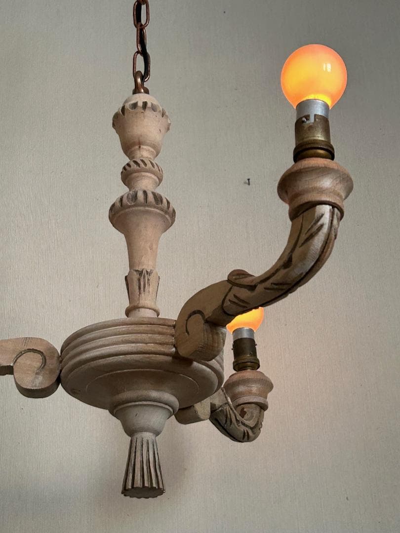 フランスアンティーク　木製シャンデリア　３灯　シャビー　店舗什器