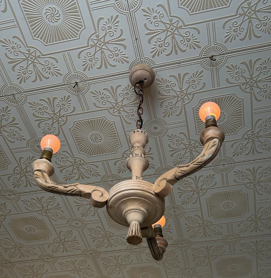 フランスアンティーク　木製シャンデリア　３灯　シャビー　店舗什器