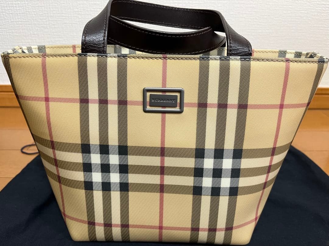 BURBERRY（バーバリー）ノバチェック手提げバッグ　pvc