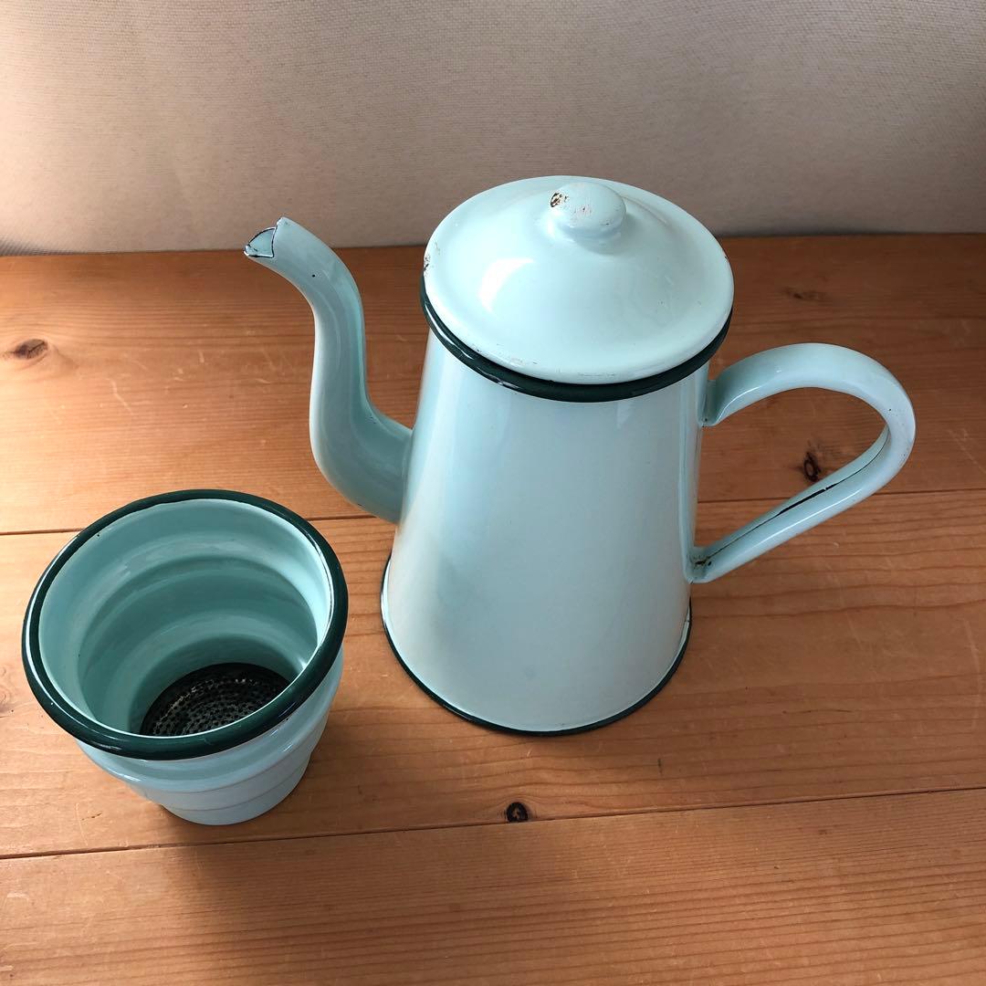 古いホーローポット　琺瑯　フランス　アンティーク　漉し器　カフェ　no.223