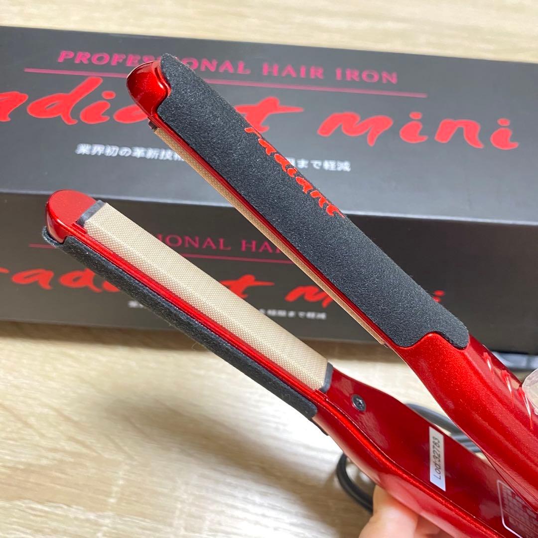 【★新品未使用品】ラディアント9mm ストレートアイロン