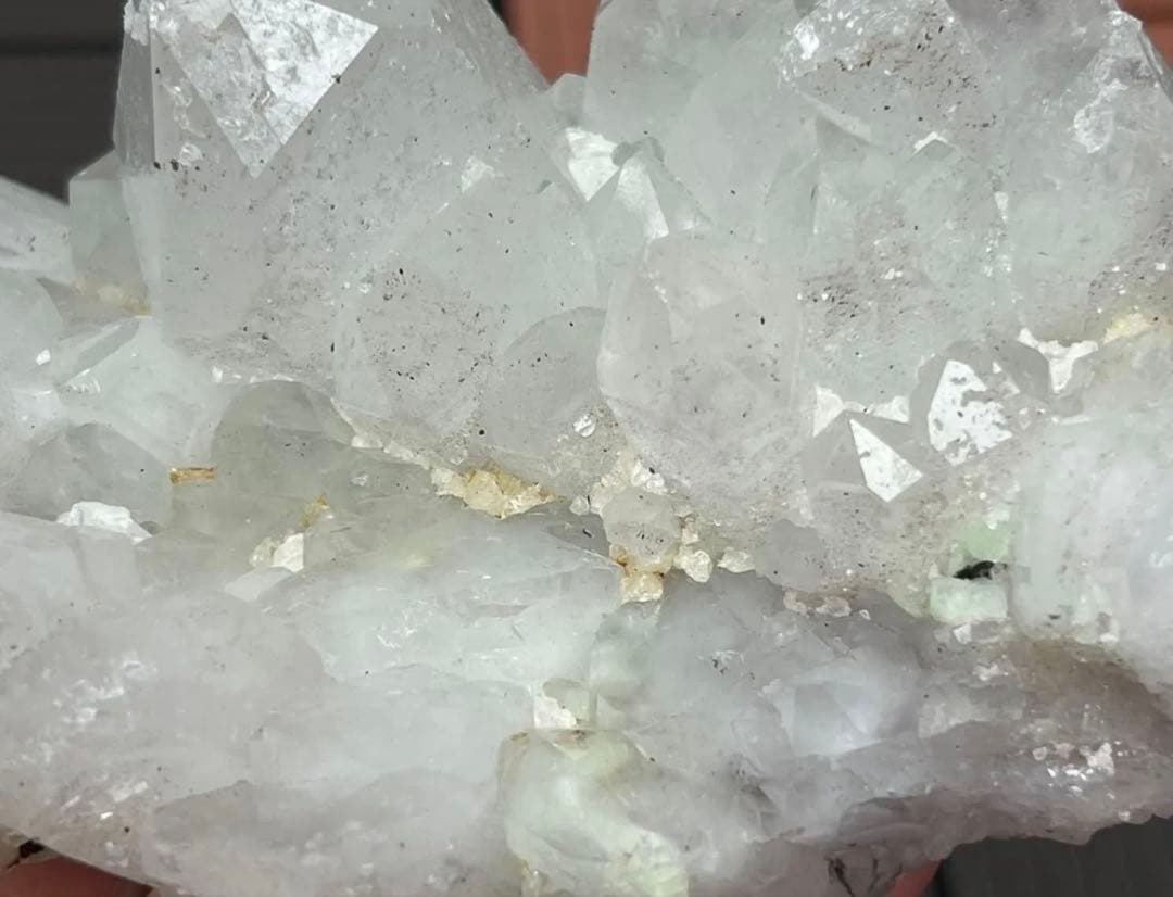 レア★天然水晶クラスター　葡萄石共生　インド産　ドライゴニーク　パワーストーン